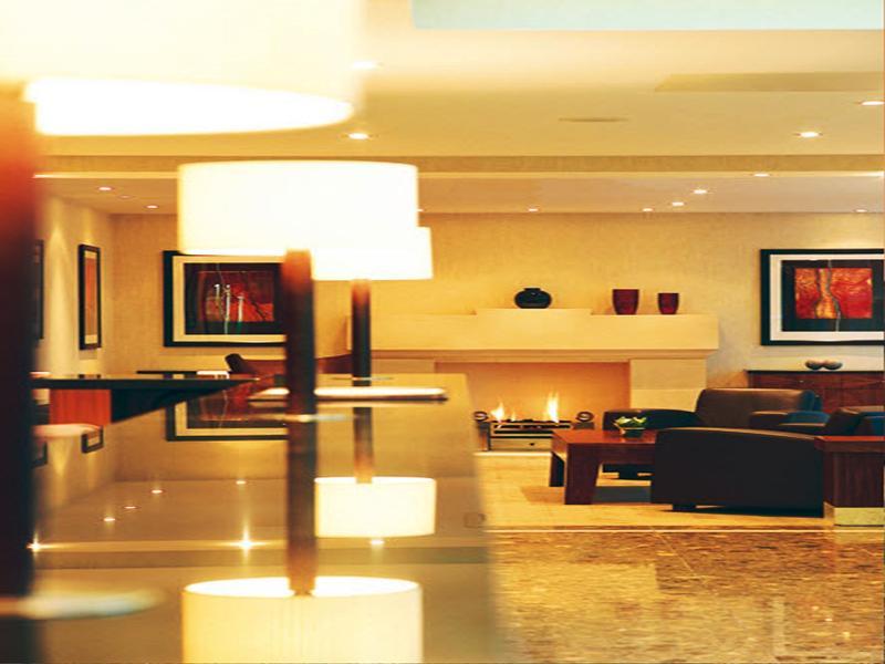 Regency Park Hotel, Health Club & Spa Thatcham Extérieur photo