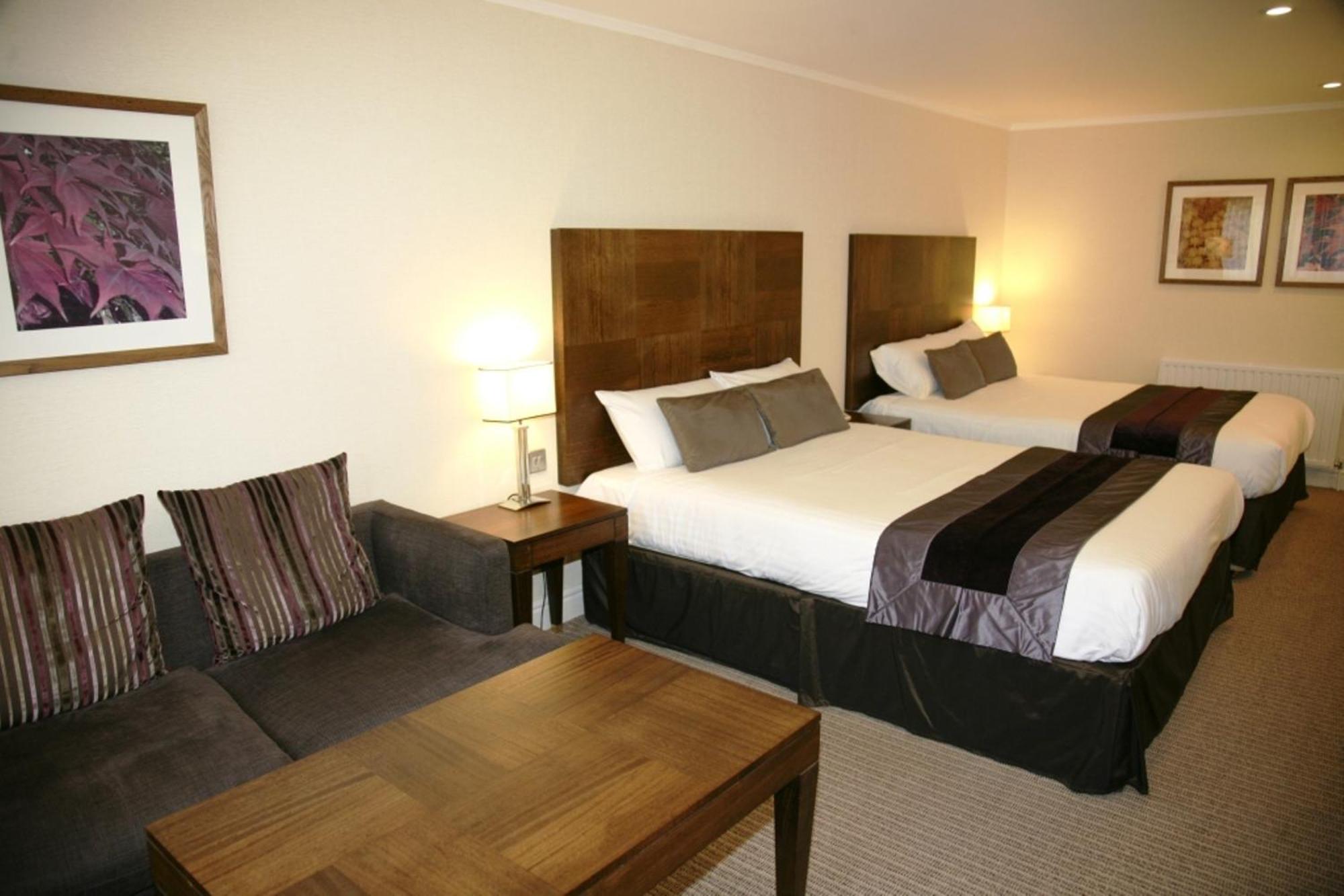 Regency Park Hotel, Health Club & Spa Thatcham Extérieur photo