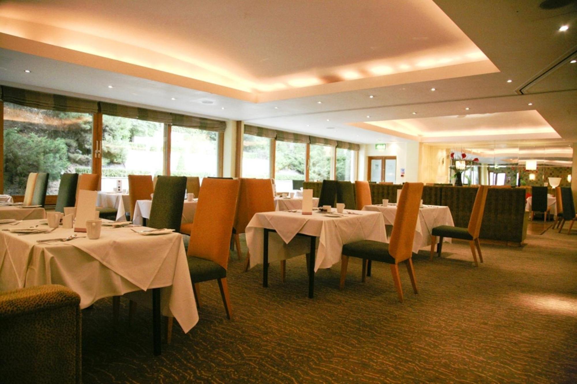 Regency Park Hotel, Health Club & Spa Thatcham Extérieur photo