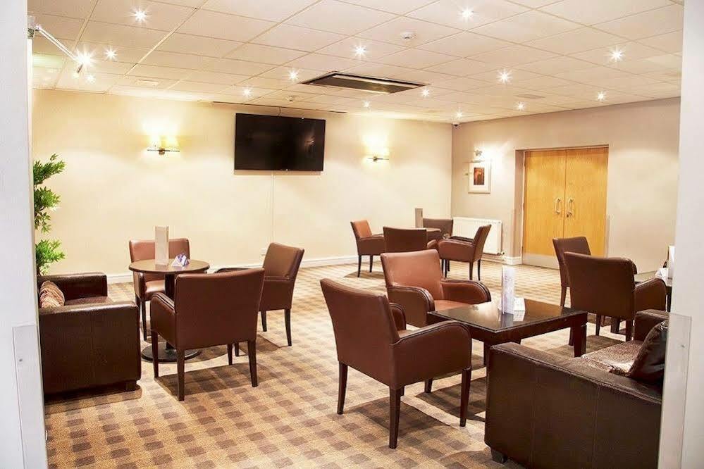 Regency Park Hotel, Health Club & Spa Thatcham Extérieur photo