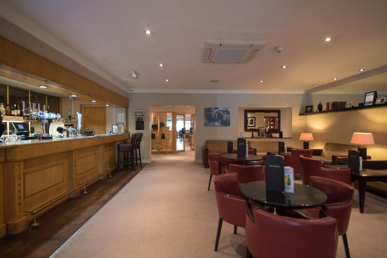 Regency Park Hotel, Health Club & Spa Thatcham Extérieur photo
